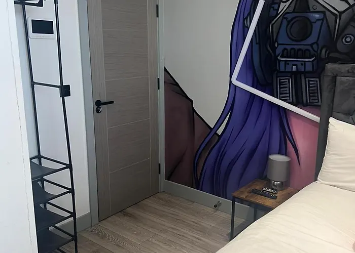 Serviced Ensuite Double Room - Near Greenwich Park - The O2 Arena - Nearby Transport Links To Central London - New Cross Station - Lewisham Se14