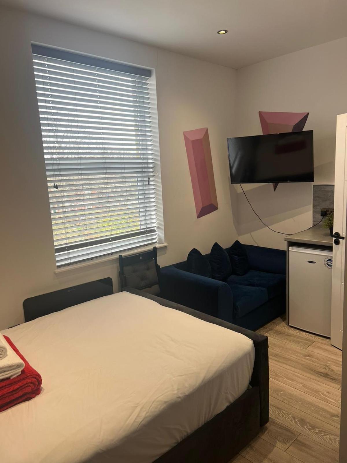 Affittacamere Serviced Ensuite Double - Near Greenwich Park - The O2 Arena - Nearby Transport Links To - New Cross Station - Lewisham Se14 *